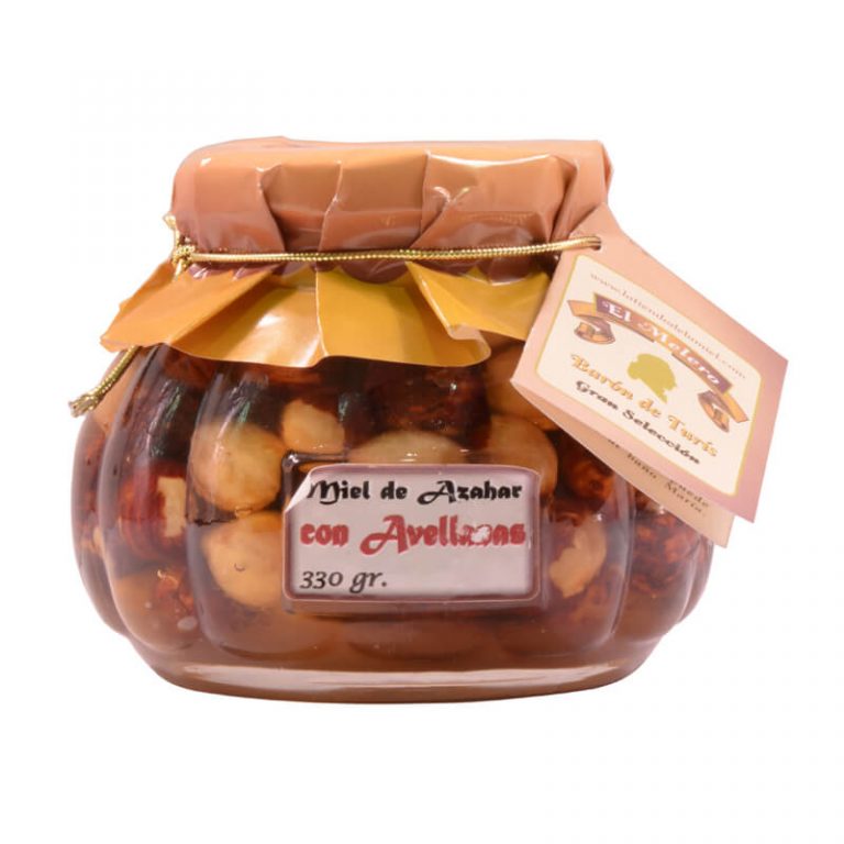 Roher Orangenblütenhonig mit Haselnüssen
